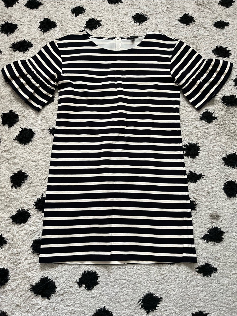 J Crew size Medium striped short sleeve Black & White Striped Cotton Dress - Picture 2 of 10